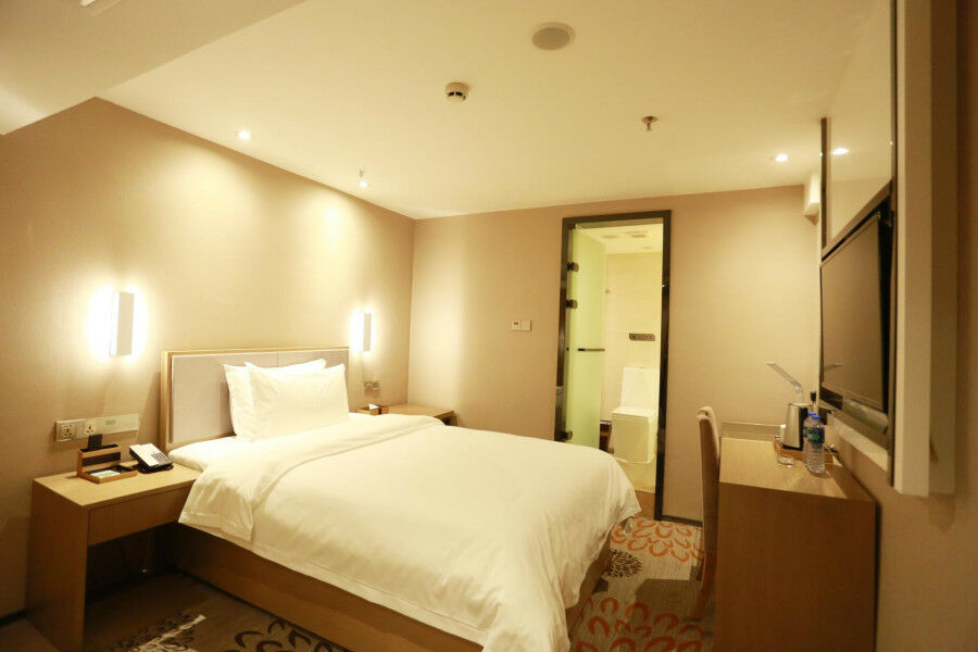 Lavande Hotel Baogang Avenue Guangbai Xinyi Branch Kanton Exterior foto